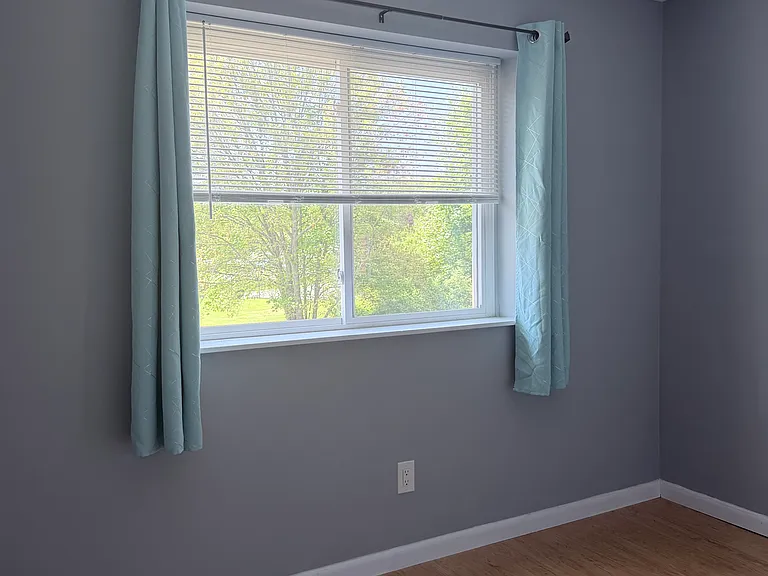 16 Bayberry Dr #4 — Photo 8