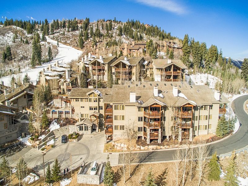 1st image of 2100 Deer Valley Dr S #404