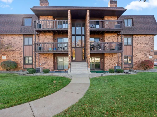 929 W Glen Park Ave APT 304, Griffith, IN 46319