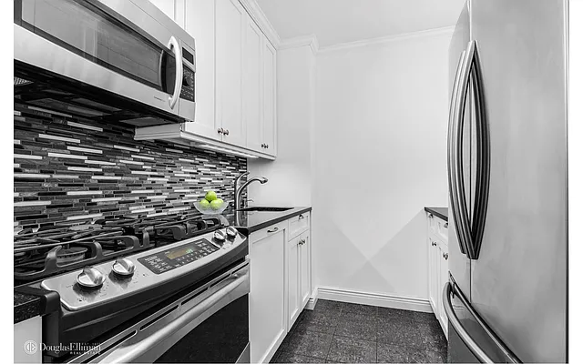 Sold by Douglas Elliman | media 9