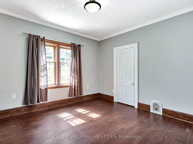 421 Central Ave — Photo 32