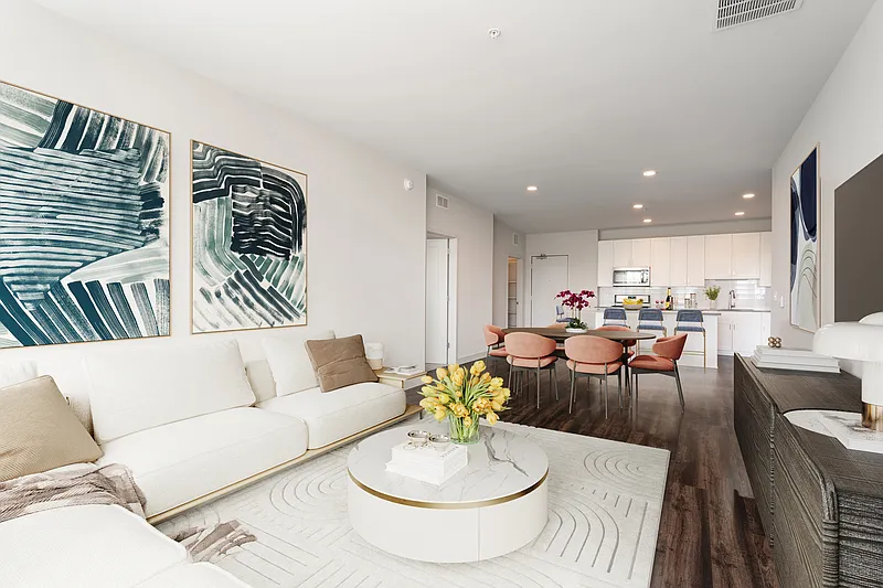 Viking Lakes Residences — Photo 1