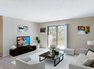 1805 Trailway Dr APT 4, Eagan, MN 55122