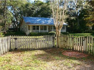 29 Myrtle Ave, Apalachicola, FL 32320