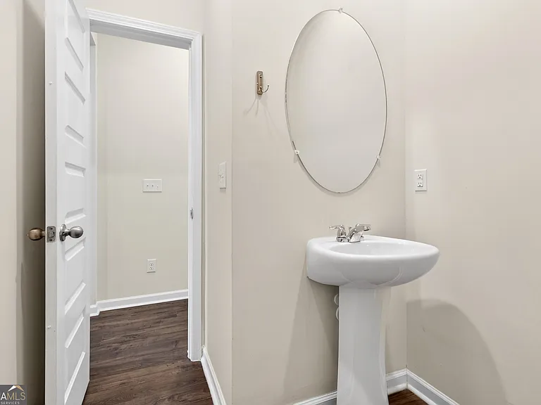 122 Silver Birch Pass — Photo 17