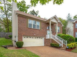 2004 Strombury Dr, Hermitage, TN 37076