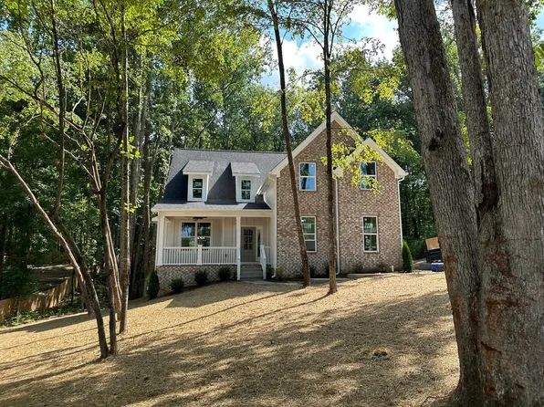 110 Brook Hollow Ct, Bon Aqua, TN 37025