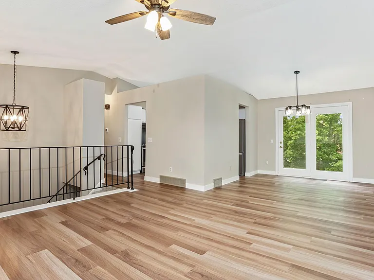 8616 Windward Cir — Photo 5