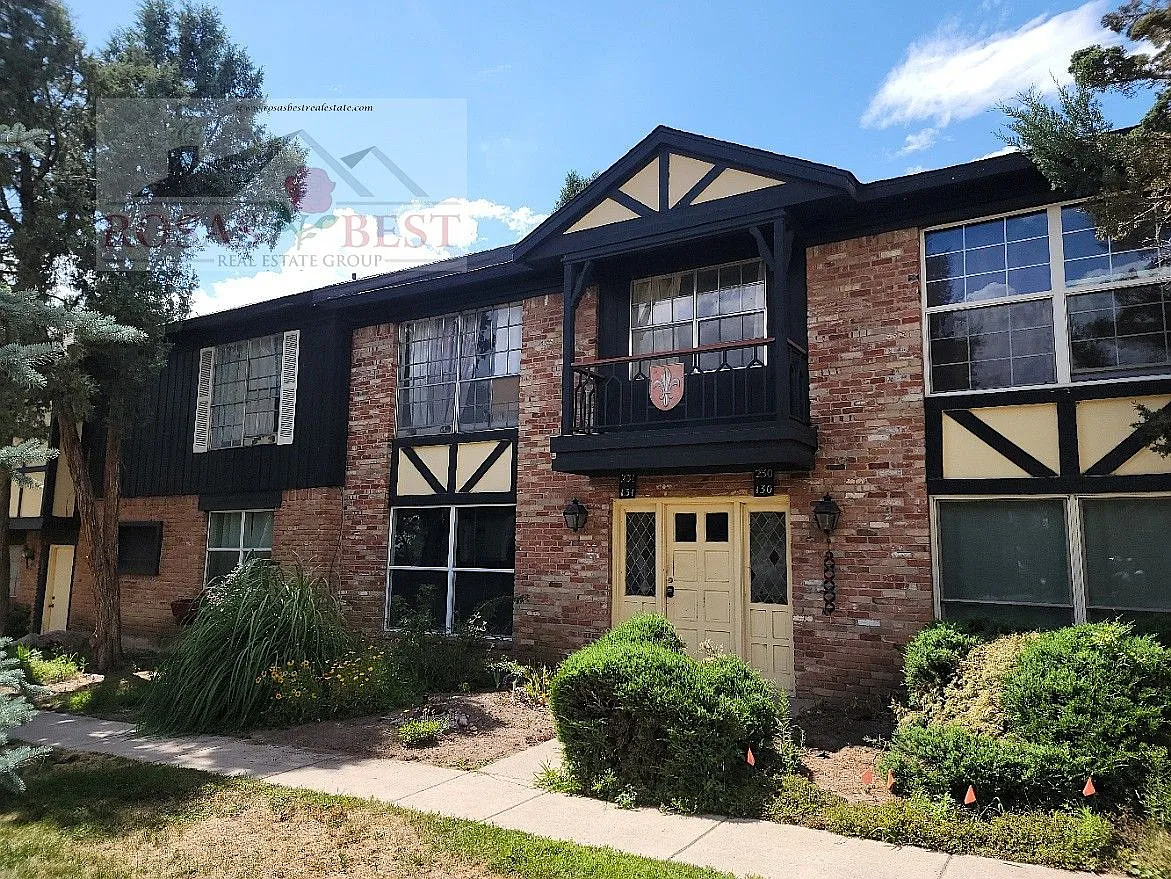 3 bed, 2.0 bath, 1424 sqft, $1,900 — Photo 1