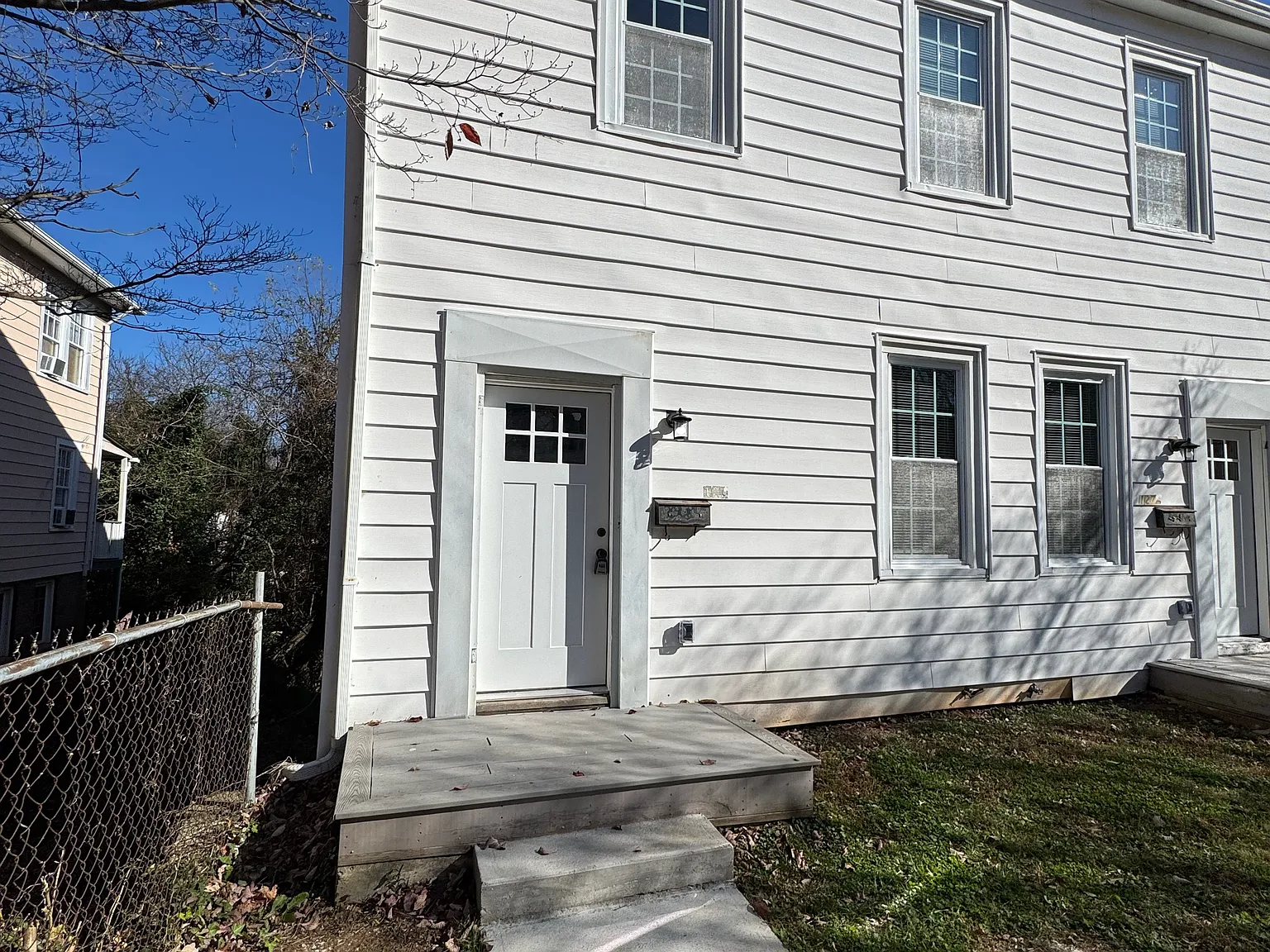 2 bed, $1,200 — Photo 2