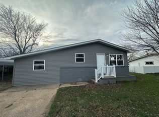 806 N Miller St, Bernie, MO 63822