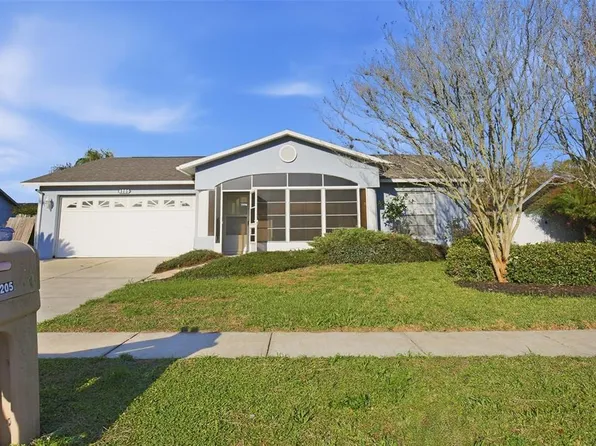 4205 Tall Oak Ln, New Port Richey, FL 34653