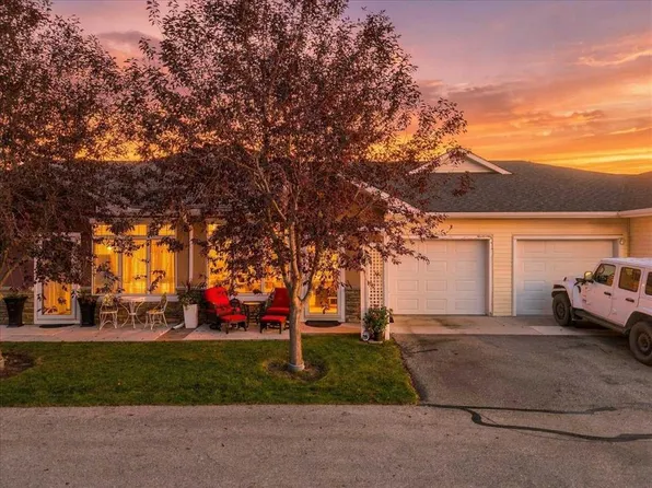 606 N Sunvale Cres NE, High River, AB T1V 0H1