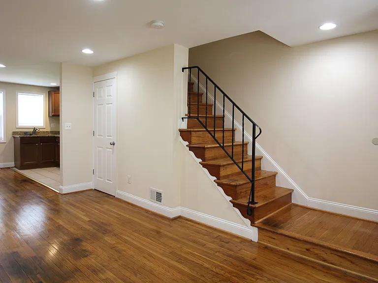 1008 Parksley Ave — Photo 5