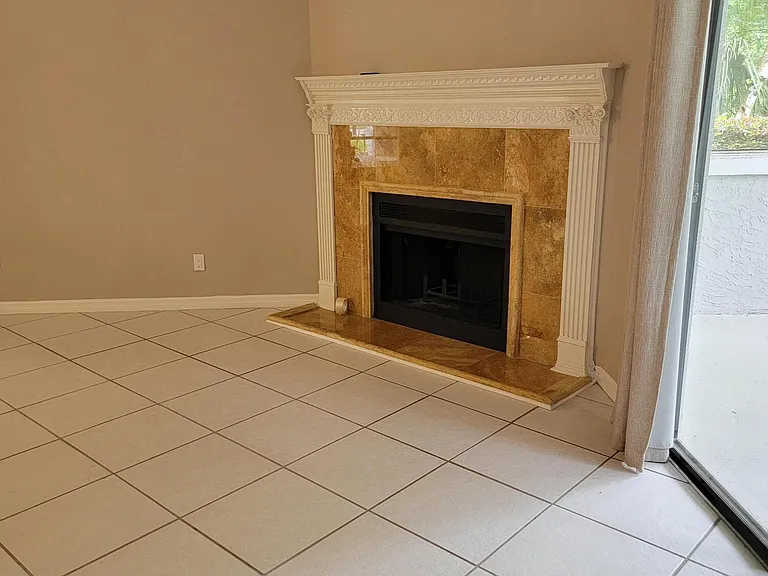 2910 Sea Hawk Dr — Photo 5