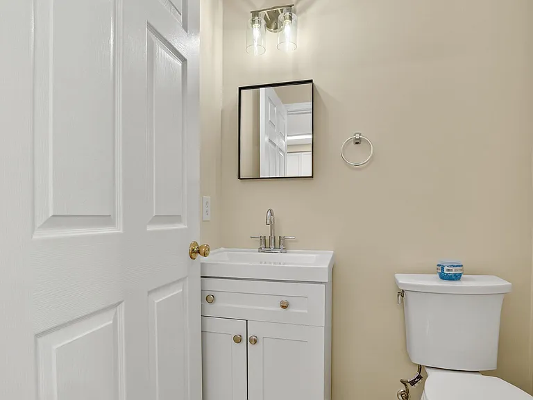 2492 Quick St #103 — Photo 22