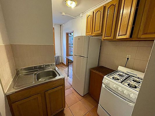 3rd image of 111 Mott St #12AA