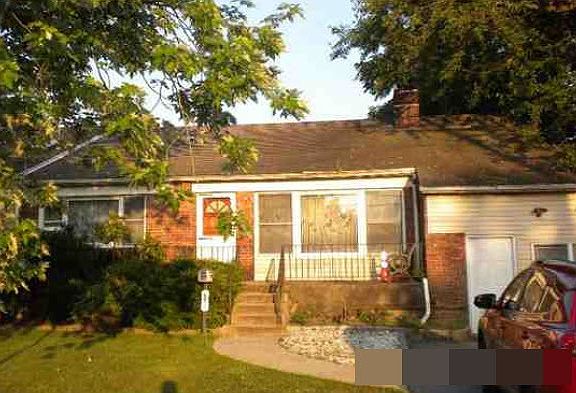 3rd image of 610 Waukena Ave