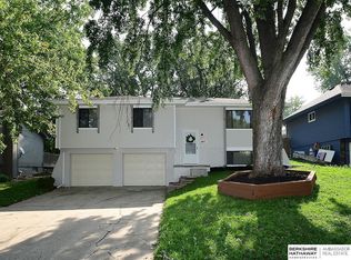 6417 S 137th St, Omaha, NE 68137