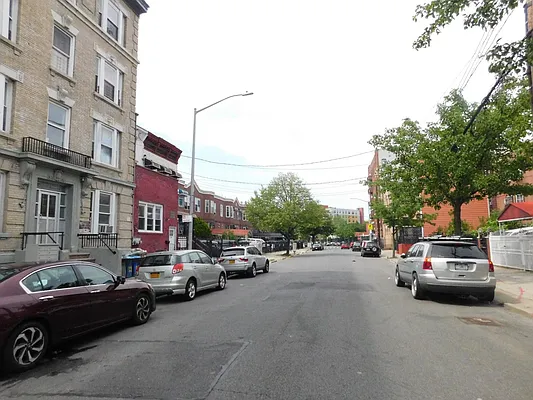 Rented by Compass | media 13