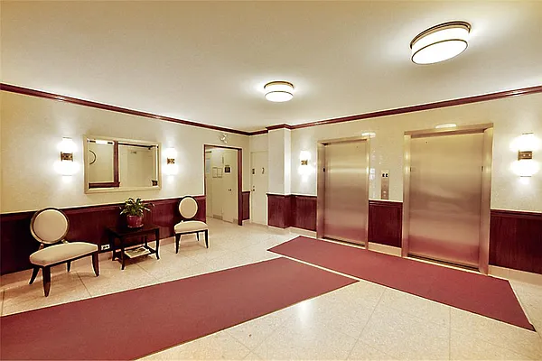 Rented by R New York | media 65