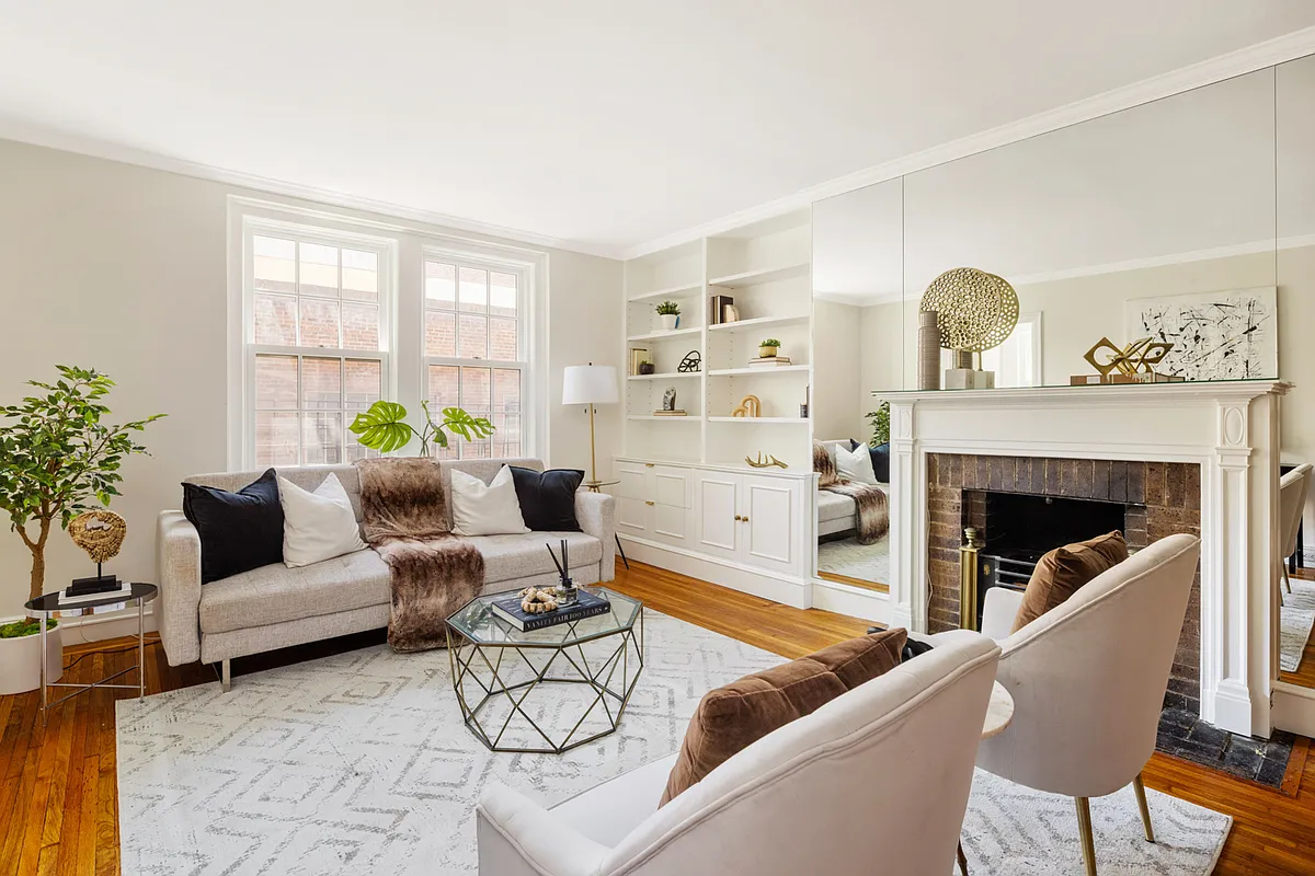 222 East 71st St Unit 4D  