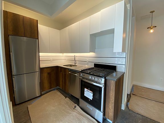3rd image of 799 Ocean Ave #3