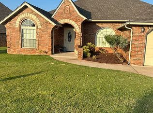 213 Summit Bnd, Norman, OK 73071