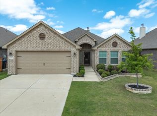 1713 Victoria Dr, Saginaw, TX 76131