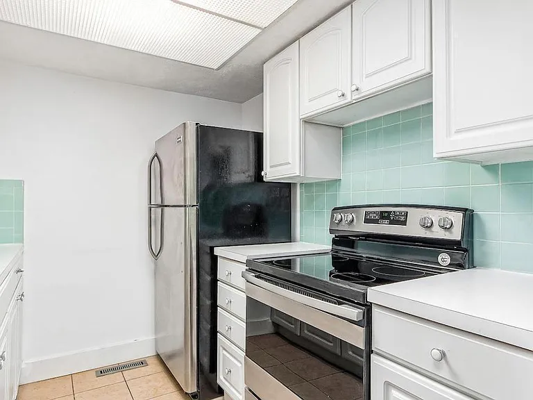 114 E Ticonderoga Dr #F — Photo 6