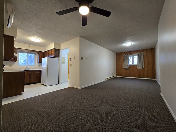 Kitchen, dining space, livingroom