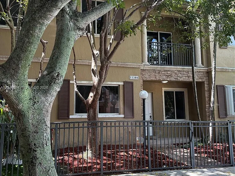 11386 SW 230th Ter #11386 — Photo 1