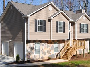 4877 Cash Rd, Flowery Branch, GA 30542