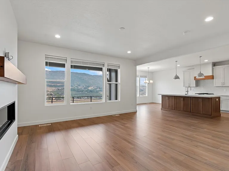 506 W Ascent Dr — Photo 5