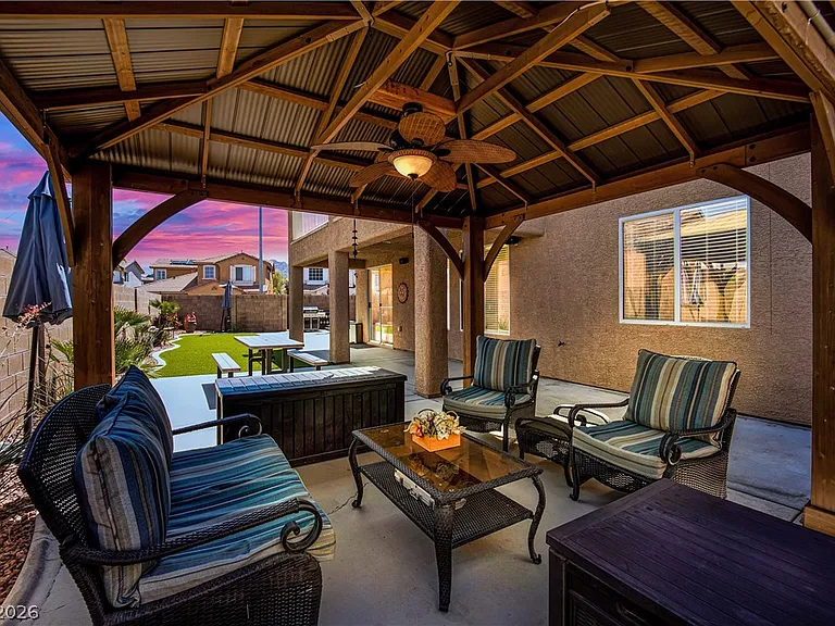668 Sunrise Lake Pl — Photo 36