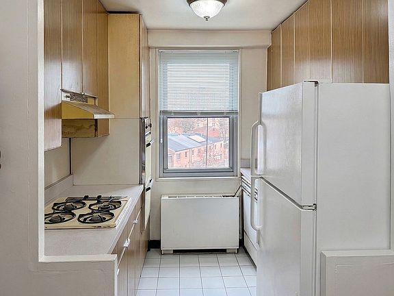 5th image of 61-20 Grand Central Pkwy APT A501