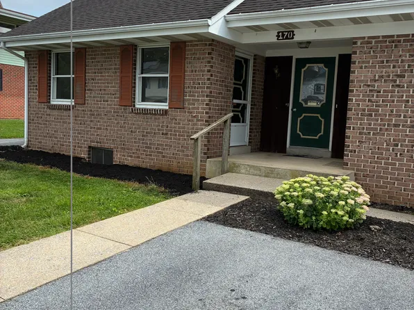 170 E Market St APT B, Palmyra, PA 17078