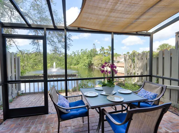 823 Meadowland Dr APT E, Naples, FL 34108
