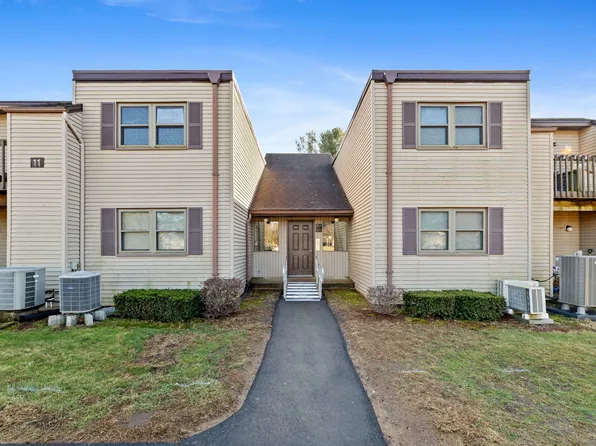 1107 Twin Circle Drive #1107, South Windsor, CT 06074