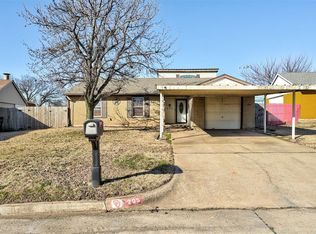 205 N English Dr, Moore, OK 73160