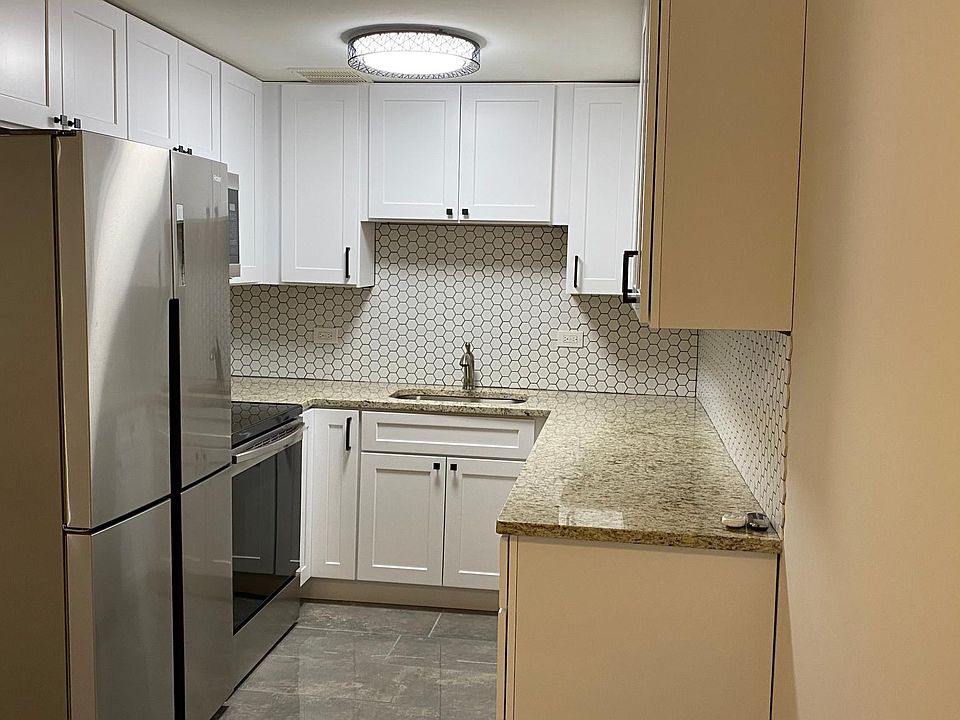 1st image of 8543 W 102nd Ter #4-113