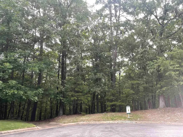 4 Cavalier Ct, Little Rock, AR 72223