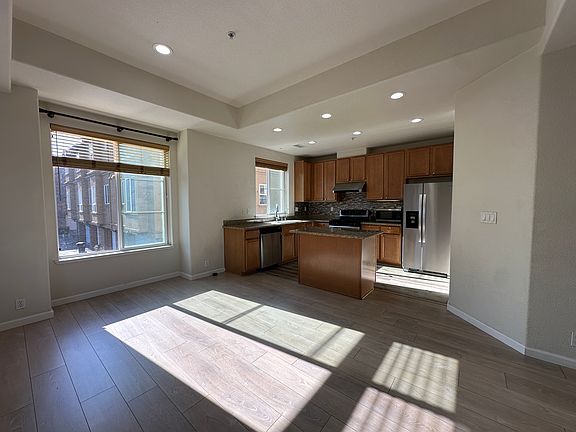 4th image of 1718 E San Antonio St Unit 80