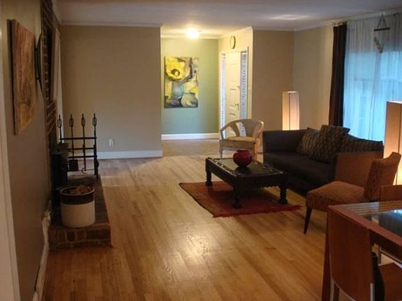 living/dining frm mudroom