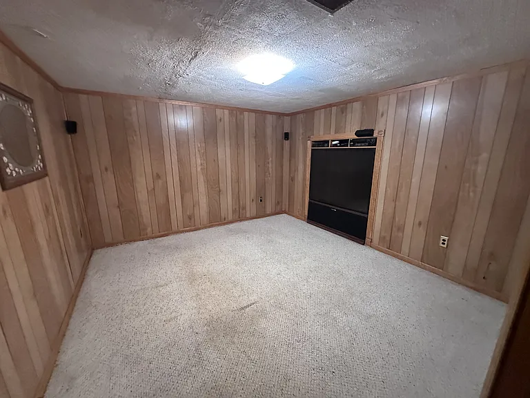 881 Little Creek Rd — Photo 29