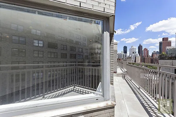 Rented by Halstead Real Estate | media 14