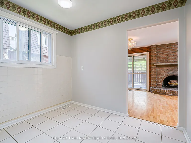 27 Keyworth Trl #UPPER — Photo 9