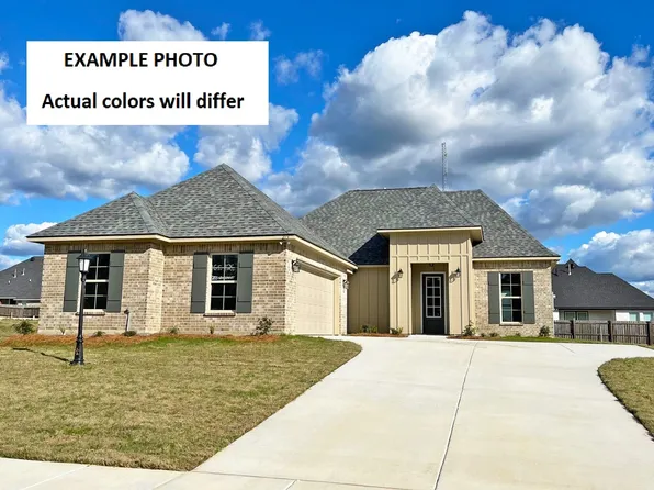 257 Woodcrest Dr, Stonewall, LA 71078