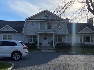 87 Oneck Rd, Westhampton Beach, NY 11978