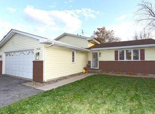 3318 Windy Hill Rd, Crown Point, IN 46307